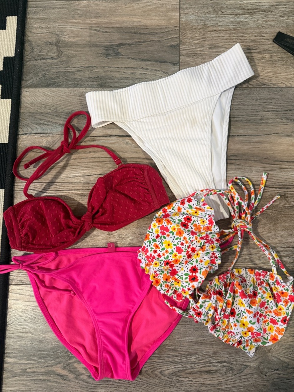 🩷3 for $20🩷Bundle of 4 bikinis
